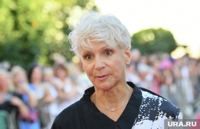 8731116 18.07.2024 Актриса Людмила Артемьева на красной дорожке закрытия VIII фестиваля нового российского кино "Горький fest" в Нижнем Новгороде. Екатерина Чеснокова / РИА Новости