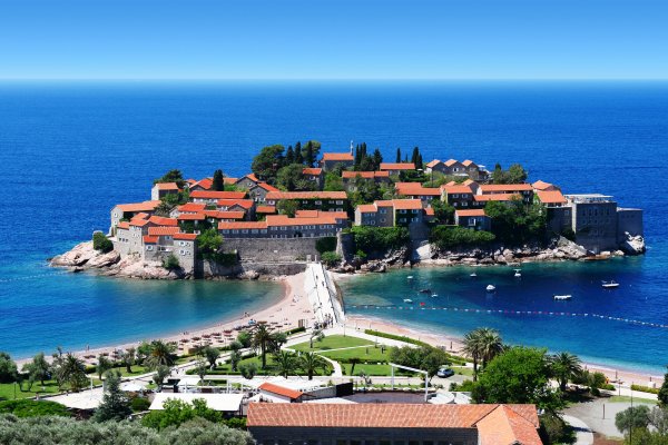 Як доїхати до Чорногорії з України: зручні маршрути