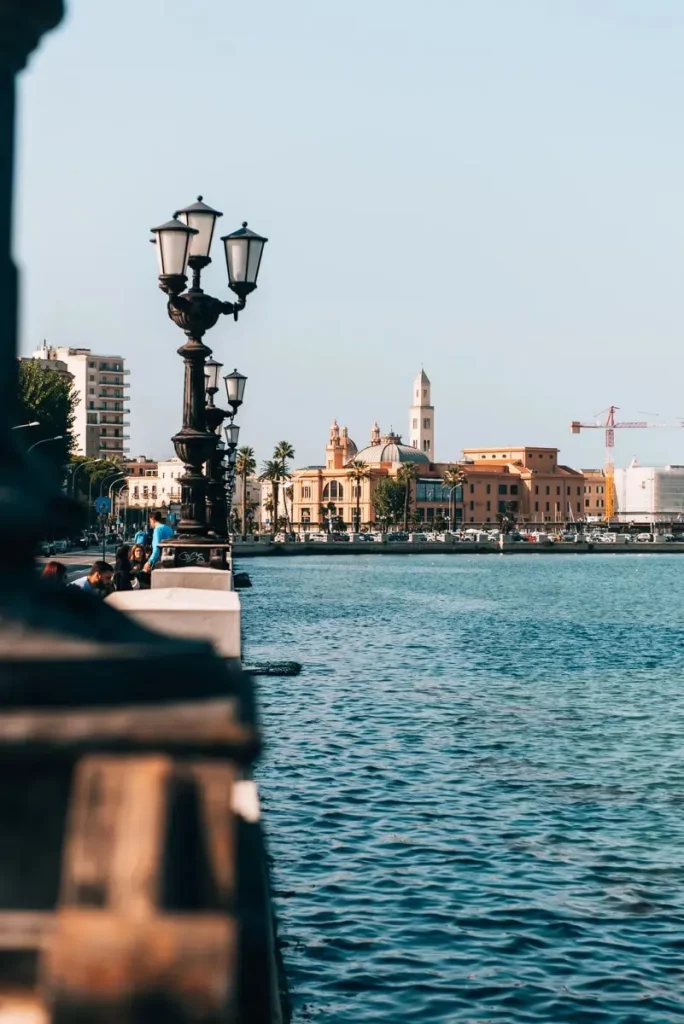 Набережна Лугномаре / фото Sommer Tage