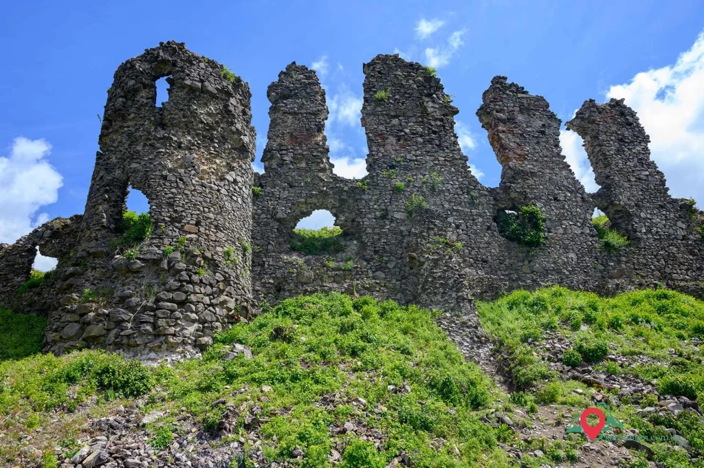 Хустський замок / фото