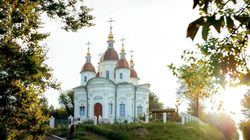 Собор святих Антонія і Феодосія / фото