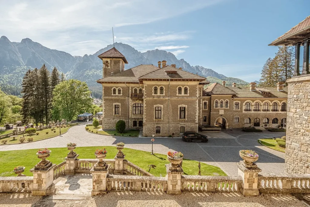 Замок Кантакузіно / фото TripAdvisor
