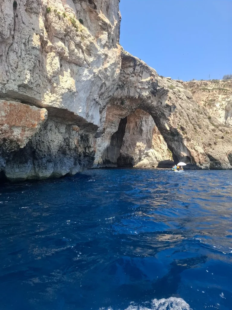 Блакитний грот / фото TripAdvisor