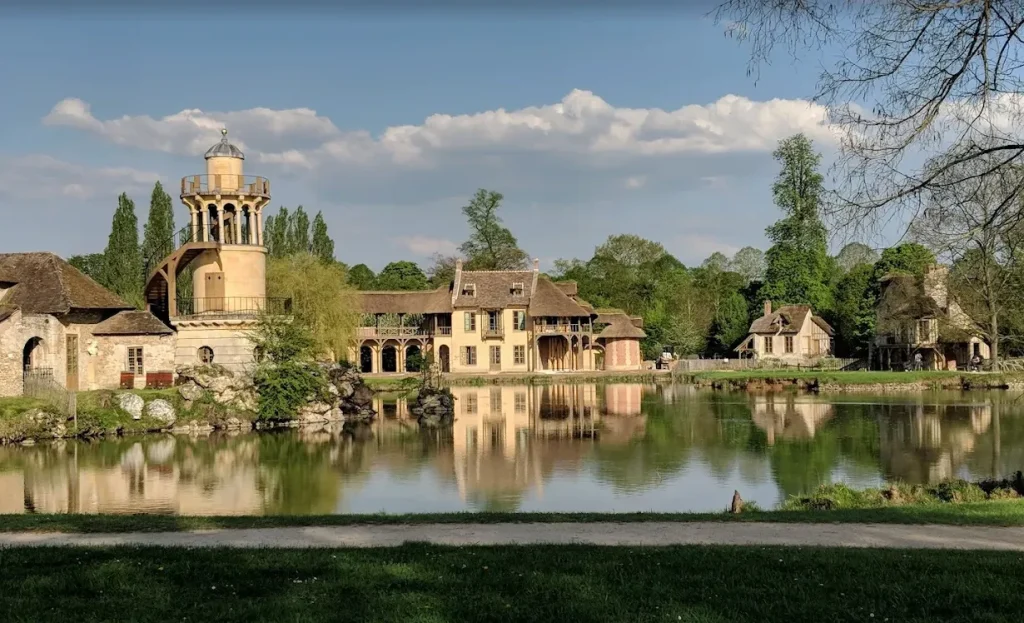 Село Марії Антуанетти біля Версалю