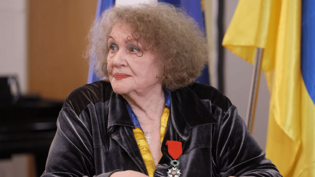 Ліна Костенко Біографія: Життя, Творчість та Вплив