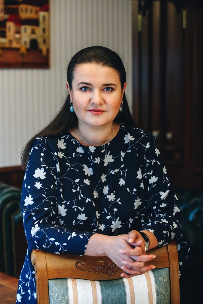 Оксана Маркарова Родители Национальность: биография и личная информация
