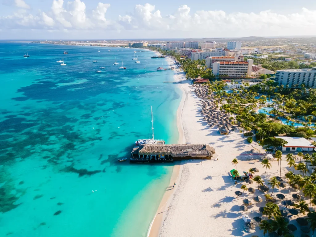 Пляж Palm Beach на Арубі