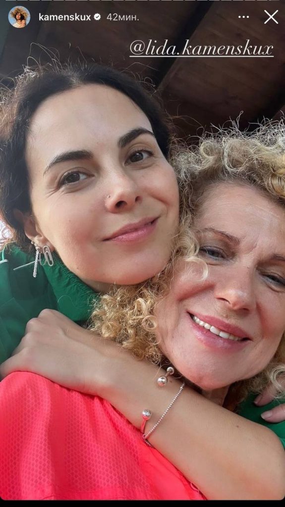 Настя Каменских родила дочь: фото и подробности о жизни и карьере